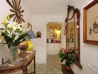 Domus Valeria Guest house 5*