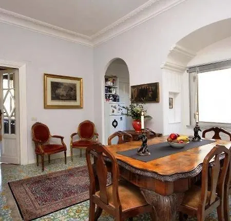 Guest house Domus Valeria 5*